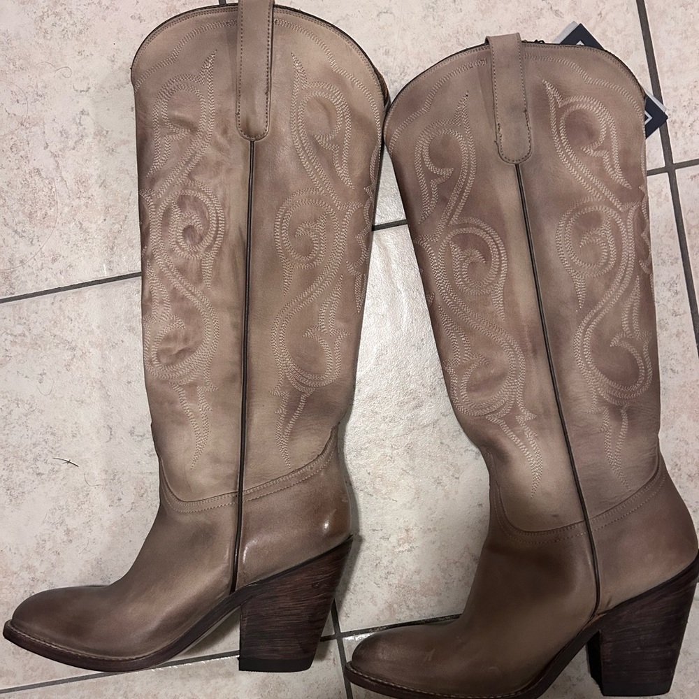 Lucchese cowboy boots